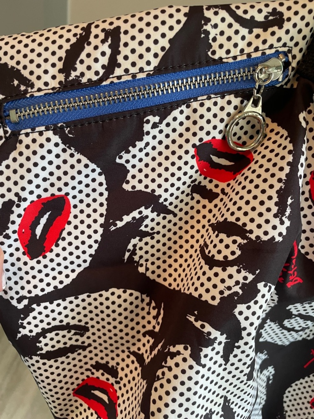 Betsey Johnson Vintage Marilyn Monroe Black & White Pop Art Tote - Picture 9 of 10